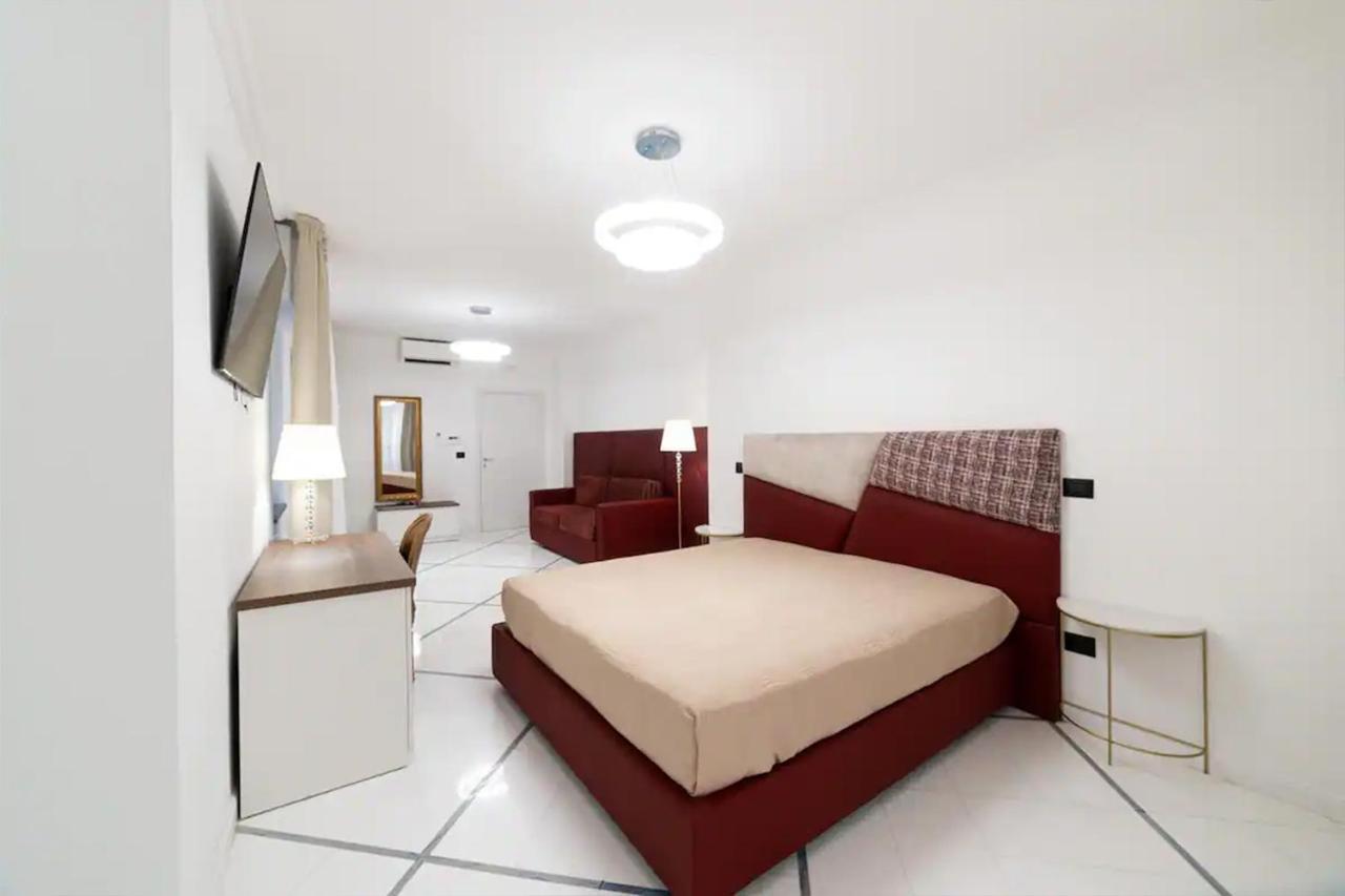 Apartments Hotel Real Suite Napoli Chiaia Mergellina Exterior photo