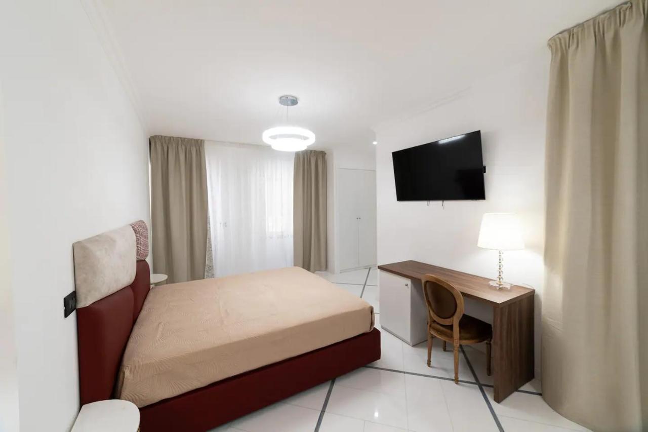Apartments Hotel Real Suite Napoli Chiaia Mergellina Exterior photo